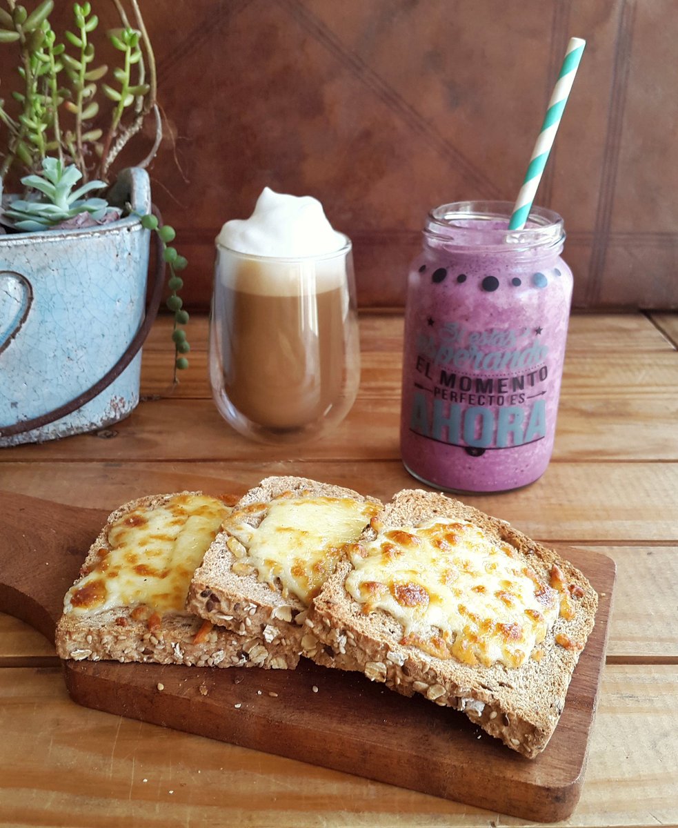 ElGordoCocina's tweet photo. ¡Tostadas gratinadas, café y licuado para arrancar este feriado! El paso a paso en https://t.co/DKtDtVeJKe https://t.co/0FrwPpPMie