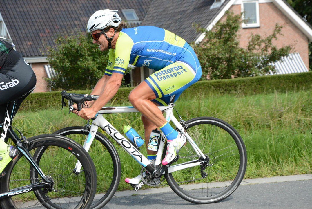 chriscappel's tweet photo. @fietsmaatjes mooie foto's  gisteren #NKWFN met 4 Ronde in de kopgroep gereden @BeachBoysNwijk #TeamZAES #FotoKoos https://t.co/TRsHqjIacv