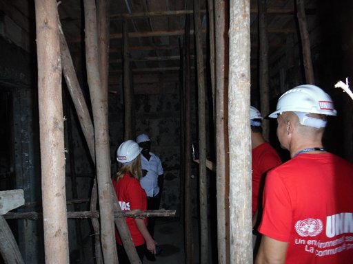 MONUSCO's tweet photo. .@UNMAS NY est venu visiter les #armureries en cours de construction par @UNMAS #RDC en soutien à la #PNC au N. Kivu https://t.co/8rgRAGBIW0