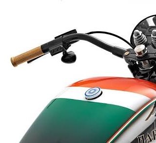 883policeindia tweet media