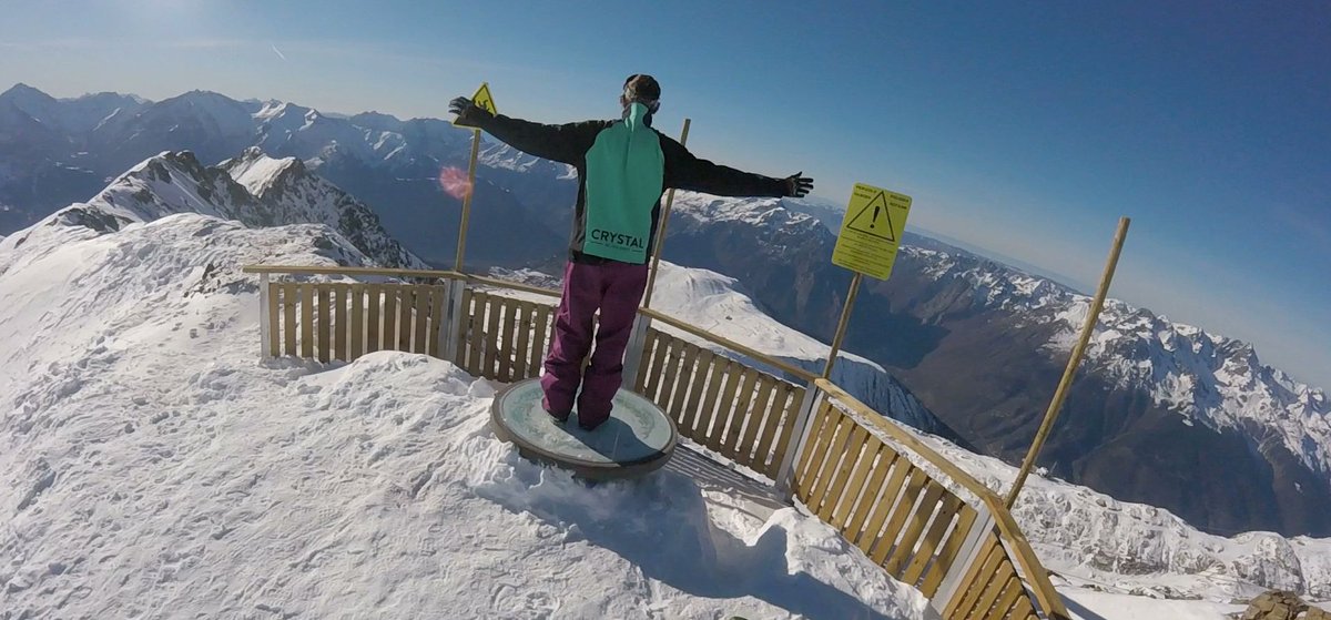 CrystalSkiJobs's tweet photo. 3060m up on a mountain gives you a new perspective on things, give it a try this winter.
https://t.co/mjJWUerIgW https://t.co/Hd65FHGyuT