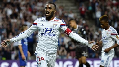 SangaloFootball's tweet photo. Arsenal target Alexandre Lacazette has hinted he would be happy to move away from Lyon, provided the offer is right. https://t.co/xKyOrPZmlz