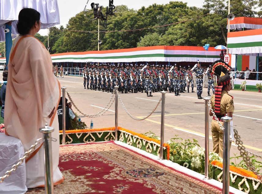 MamataOfficial's tweet photo. Some pictures of today's Independence Day Celebration at Red Road. Jai Hind. Vande Mataram  https://t.co/TIxZcPbhTq https://t.co/i6Hhjnk4mR