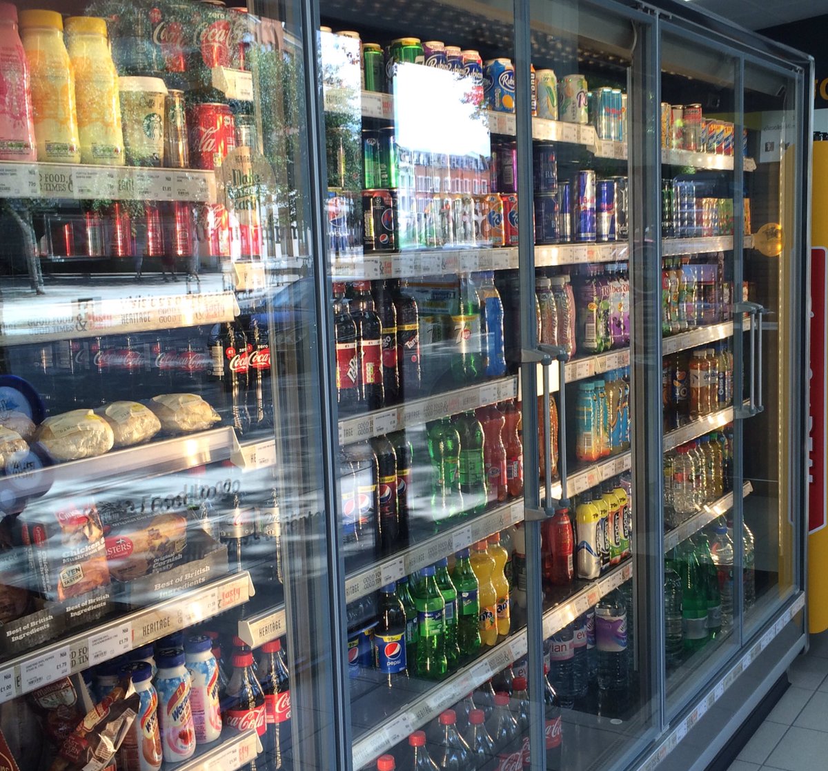 NisaEast's tweet photo. BIG WELCOME to Kesh and his family to #Nisa #StJohnSt #Islington https://t.co/UmmUqzlrdz