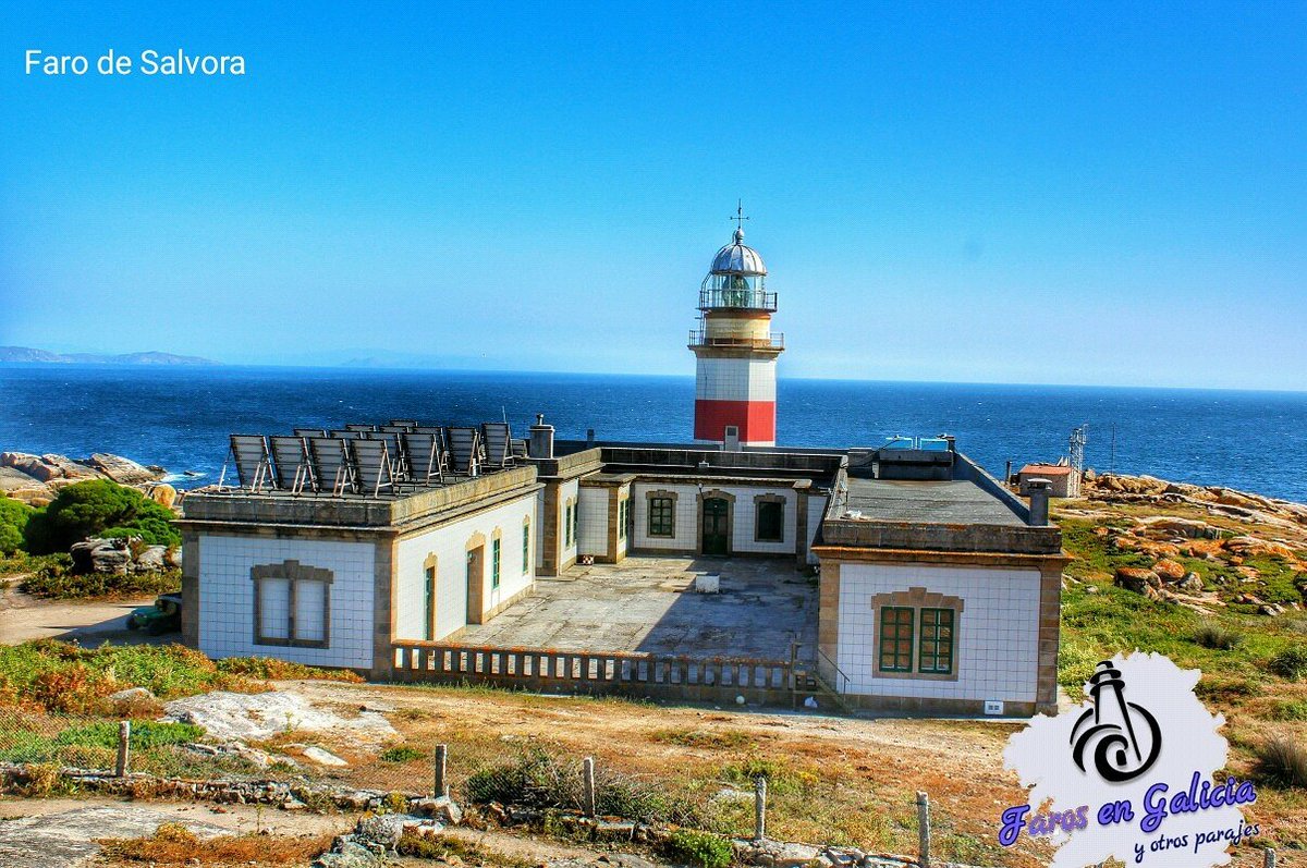 Faro de illa de Salvora, feliz día de las Maria
<a href="/GaliciaMaxica/">Galicia Máxica</a> #FelizLunes <a href="/loroma61/">Loli</a> <a href="/Turgalicia/">Turismo de Galicia</a>