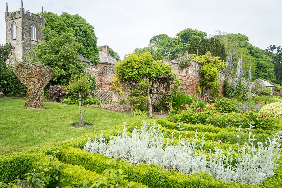 Beaulieu House tweet media