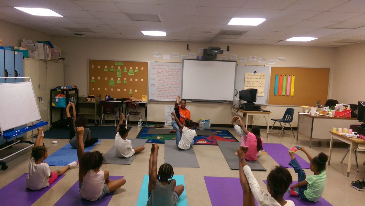 devvonjt's tweet photo. @ras #NpsElt #SummerPlusNPS #SummertimeNewark @NPSvoices #HawthorneAve #AsasNewark https://t.co/E6fw8LfFCJ