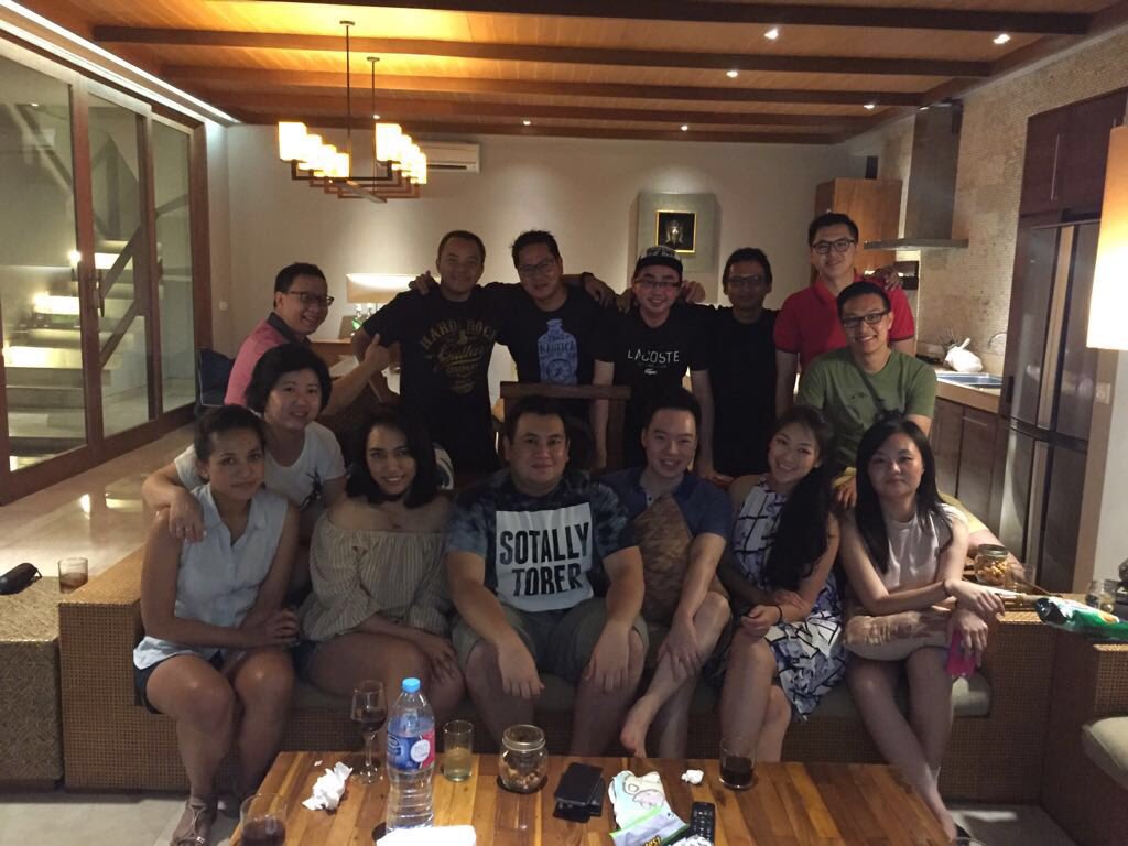 RRH305's tweet photo. Had 2 amazing farewell weekends with this amazing group of people. Gonna miss you guys! #friendship #team #buddies https://t.co/NAdnN7Sfyp