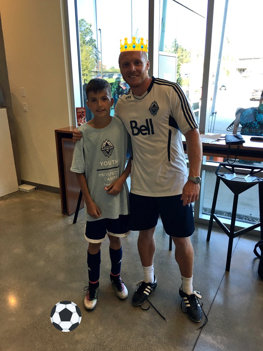 FlagFlags's tweet image. Thanks coach Sam. Tweet from Roman!