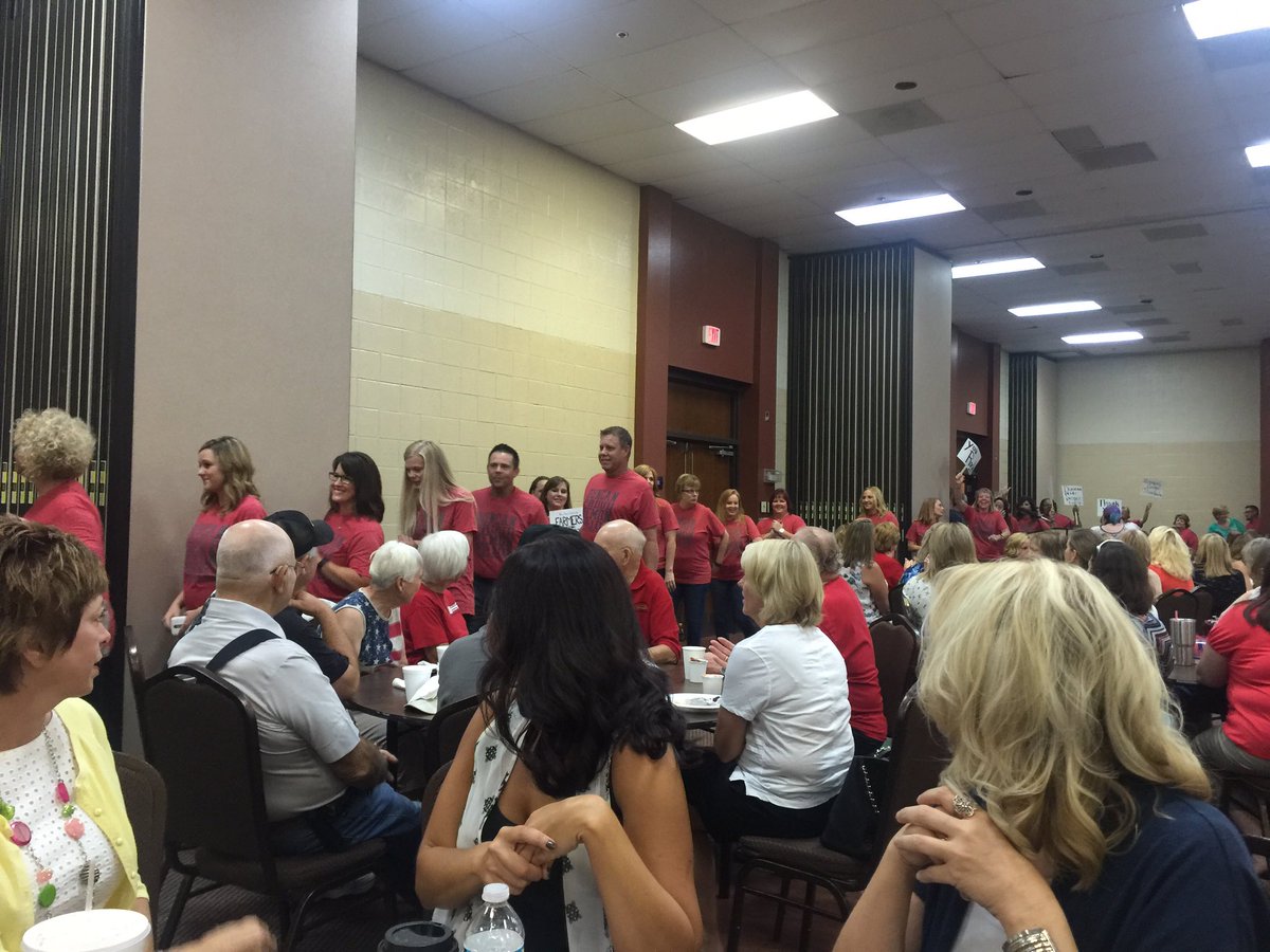 451Flame's tweet photo. Just heard the #dpskickoff hashtag, so I'll share my photos.👍🏻 https://t.co/0p1FdvAUYn