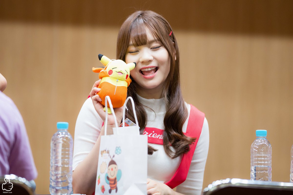 980819_com's tweet photo. [160805] #여자친구(#GFRIEND) The 1st Album [LOL] 발매기념 #영등포 #팬사인회 #엄지 #직찍 21pics

https://t.co/a3xTPf4crJ
. https://t.co/rSsD7gyOqn