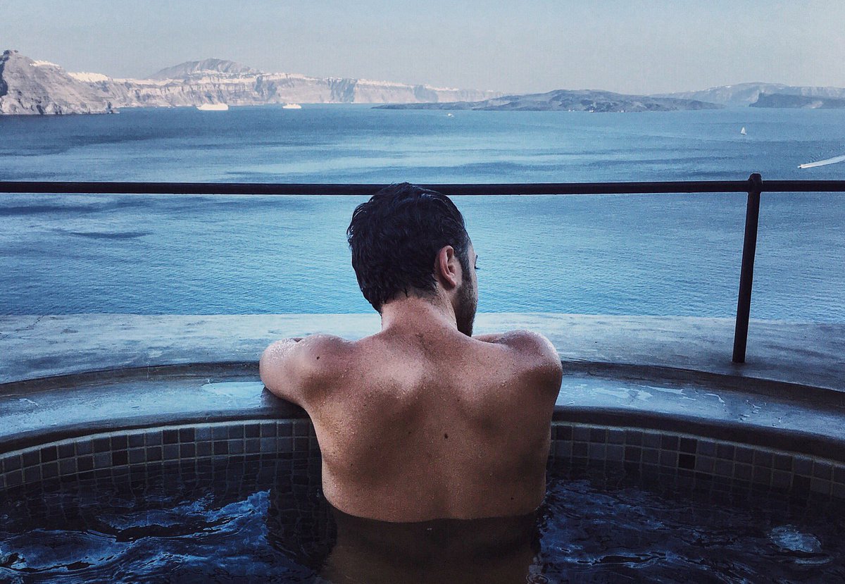 GianGinoble's tweet photo. Caldera is my love 🇬🇷 https://t.co/nJHm0DPcIb
