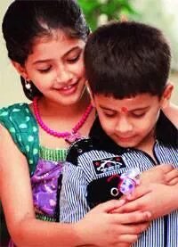 dipak7676's tweet photo. Ur cute smile makes my day,ur small little hands take me out 4 all dangers of
lyf @BergerPaintsInd #FrameYourSibling https://t.co/xTQtnyuTcr