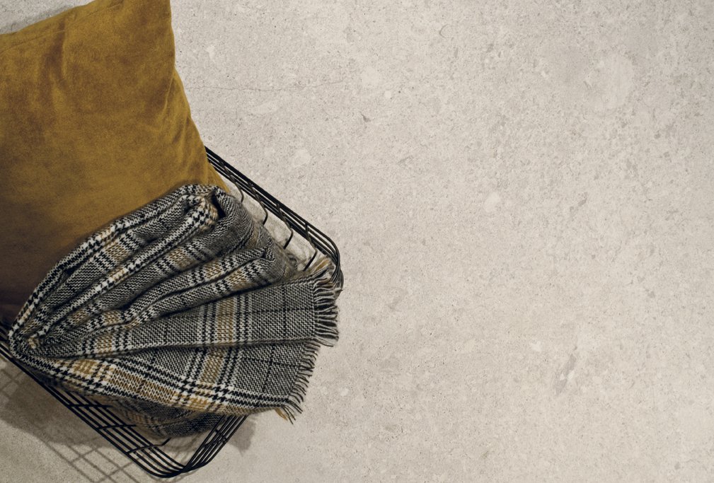 Petra Series is inspired by natural limestone formations. 100x250 cm porcelain tiles.
ow.ly/GgDN3031if0