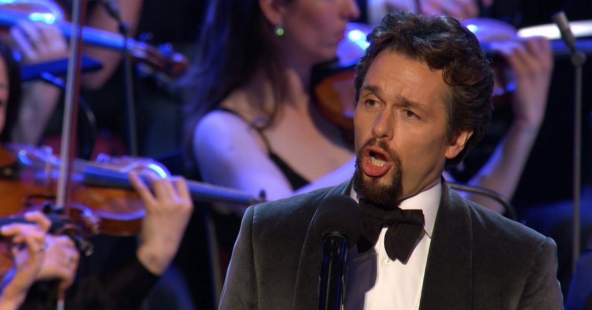 BBCRadio3's tweet photo. Reasons to be grateful on a Monday? Here's @JulianOvenden with "Love walked in" #Prom38: https://t.co/9sJT6xk6kt https://t.co/4nD4WVnG6R