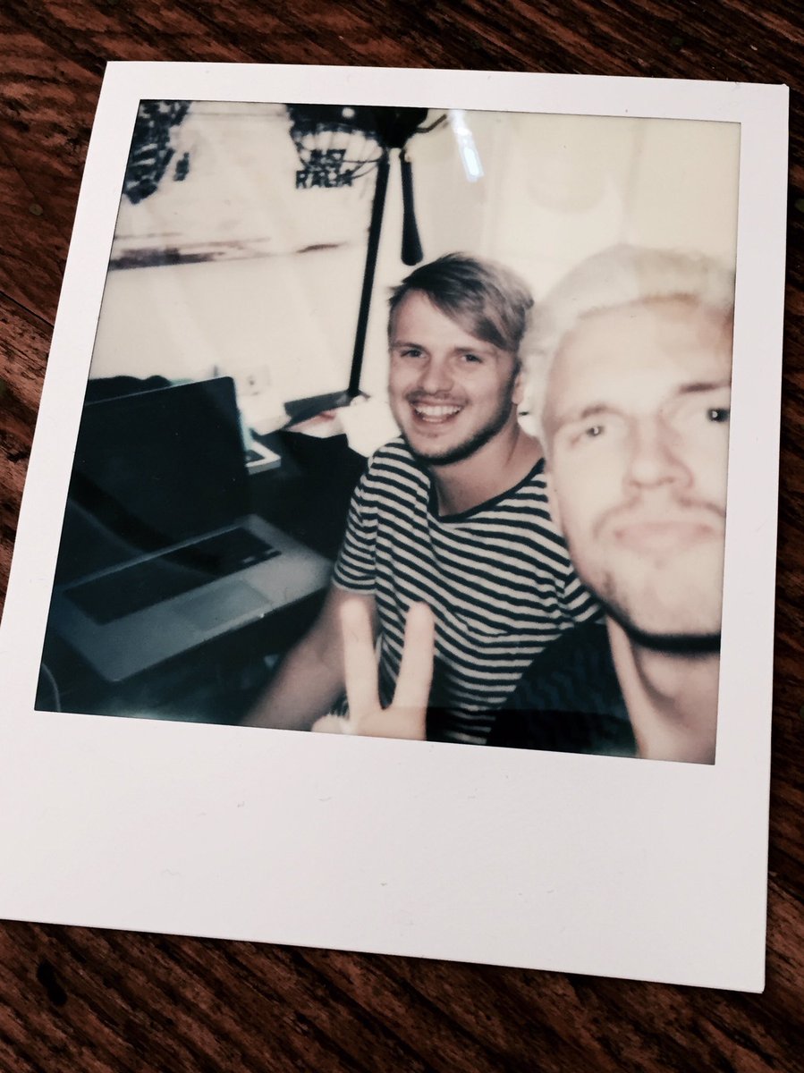 MattViney12's tweet image. A photo of us from the 70's #vintage