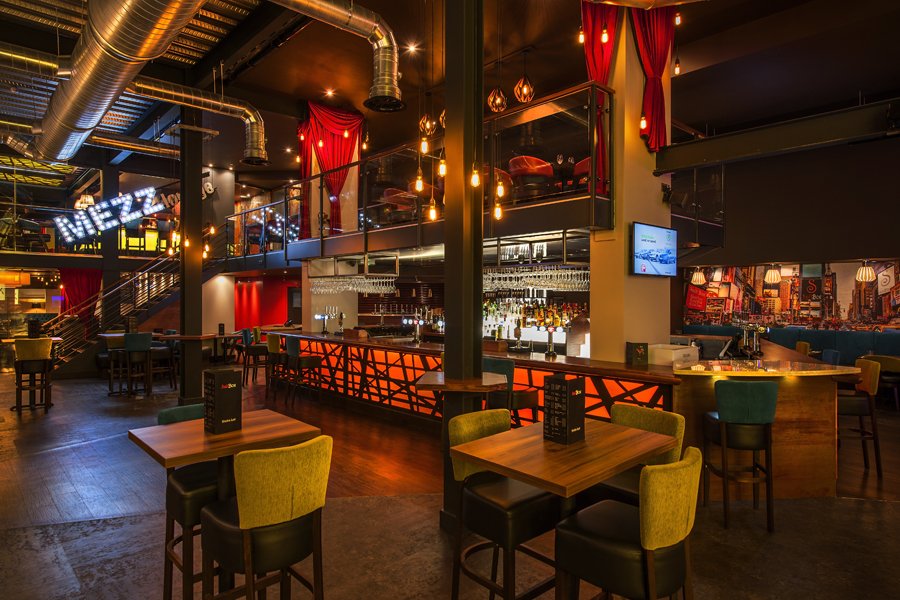 Profile of Nottingham bar SaltBox with dramatic interiors by Unknown Design. ow.ly/Evrq303eT5c <a href="/saltboxnotts/">Salt Box</a>