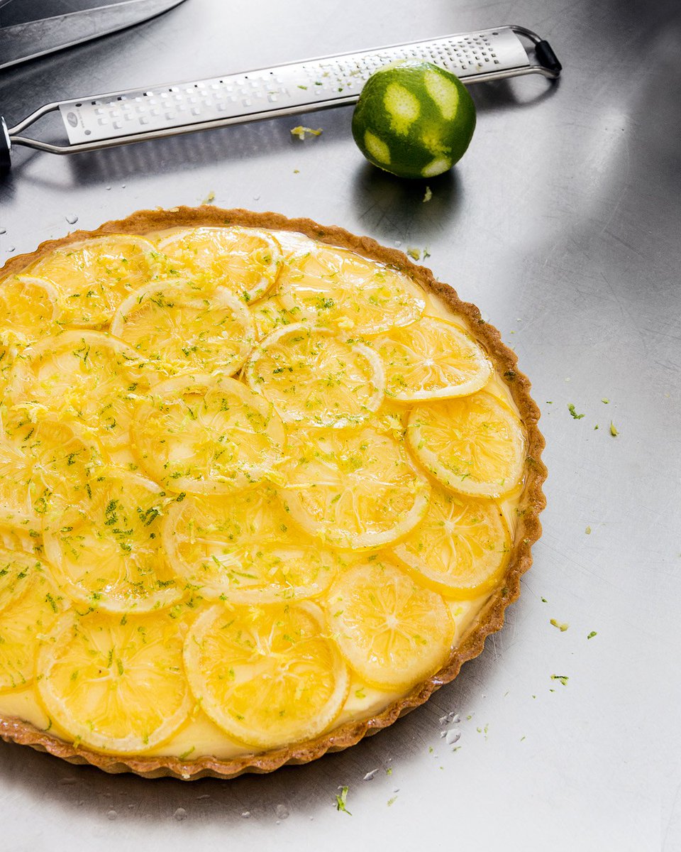 It's #NationalLemonMeringuePieDay scrumptious Menton Lemon Tart Recipe from 3* Michelin chef bit.ly/tglf1