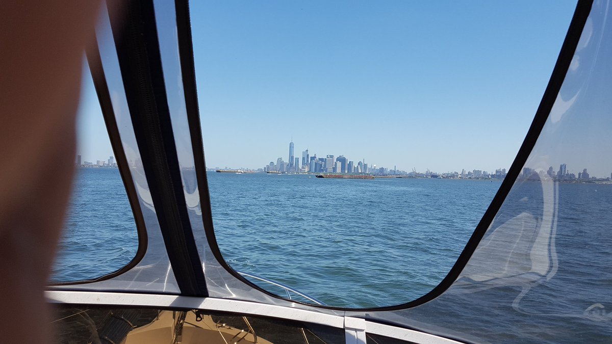 CastOffCaptain's tweet image. Delivery complete of this yacht from Florida to NYC. #happyowners #yacht #deliverycaptain #loveFL @unitedyacht