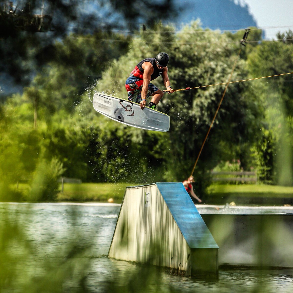 bhinterberger's tweet photo. home sweet home 🏔#methodmonday #wakeboarding #wakelife https://t.co/6dS3d3n5Yh
