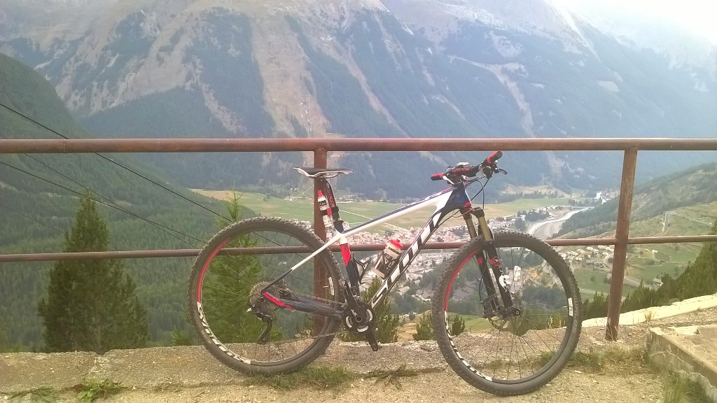 Alberto_Bethaz's tweet photo. Always steep &amp; wonderful roads!!! #CostaDelPino #MiniereCogne #mtb #VdA #Cogne #Scott #IKP @ComuneCogne @igersvda https://t.co/uQwXyTz4JW
