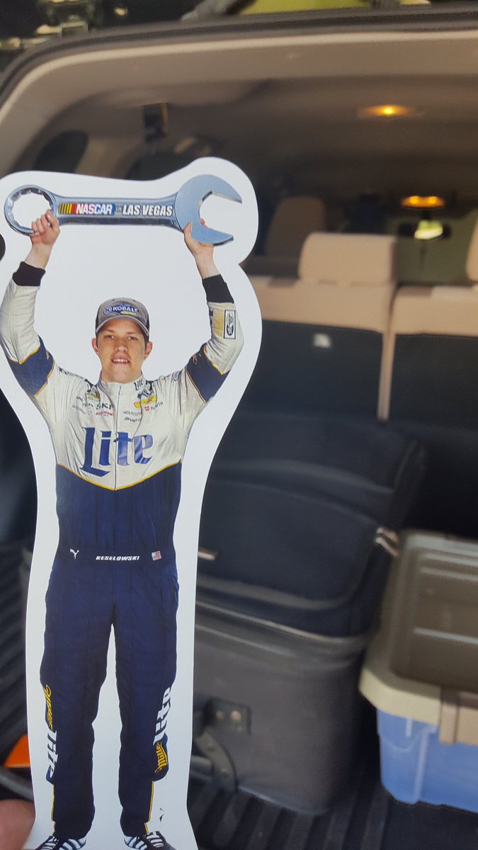Iluvfastracks's tweet photo. @ LVMS #flatBrad loadin the car, it's @BMSupdates or bust!!!! https://t.co/AHwBoAlnxs