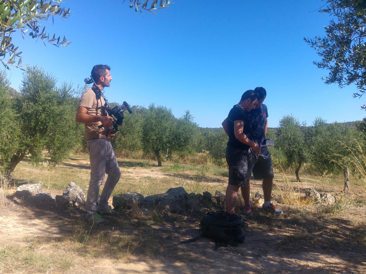 Sellares_art's tweet photo. Avui making of de #NAU a #Vinaixa obra feta pel festival de les arts #delicadesesartdeltros #xaviergil #macasedrones https://t.co/Wc6cwP1nzz
