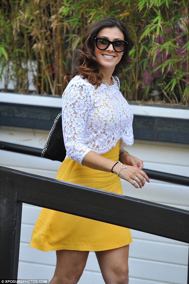 _celebstyleuk's tweet photo. Hey @msm4rsh - PLEASE share where your dress is from? (as seen on @loosewomen) 😍 https://t.co/51Vr8NXakf