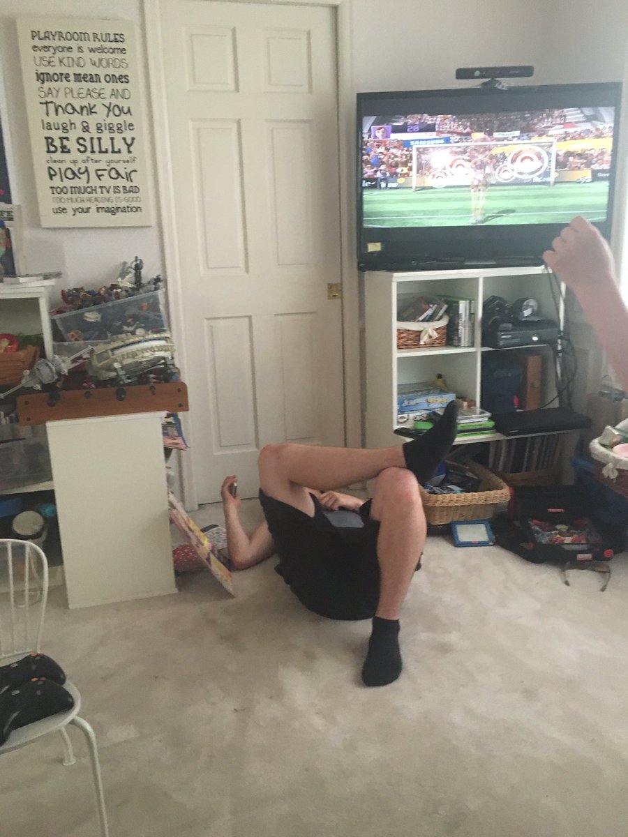 straight_2hell's tweet image. Lying on the floor? What a whore. #straight2hell