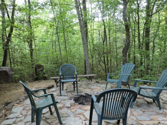 BrcRentals's tweet photo. Enjoy nature at our Cabin of the Week- 4 Cubs in a Creek! 3 br, slps 6 https://t.co/EuxuyJQ8rJ for rates &amp; pix https://t.co/Lklw2EsNpK