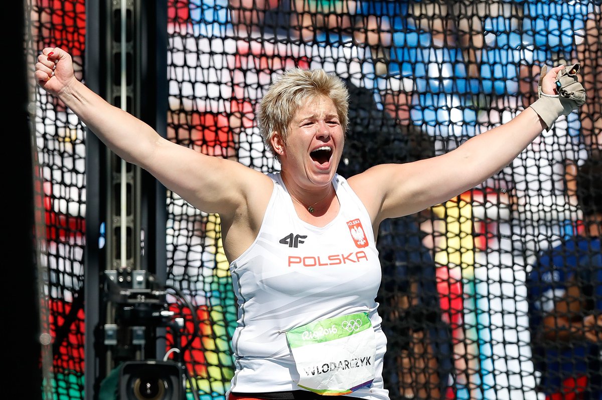 China Xinhua News On Twitter Poland S Anita Wlodarczyk Won The Gold Medal Of Women S Hammer Throw And Smashed The World Record At Rio2016