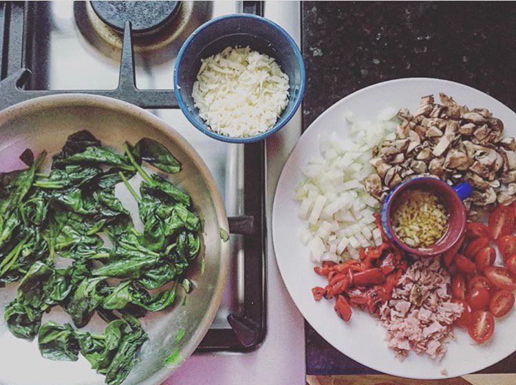 MowerAgency's tweet photo. Lisa from #EMASyracuse gives us the lowdown on healthy pizza! 🍕🍕 #healthyEMA #summer2016 https://t.co/wZXL72qOBs