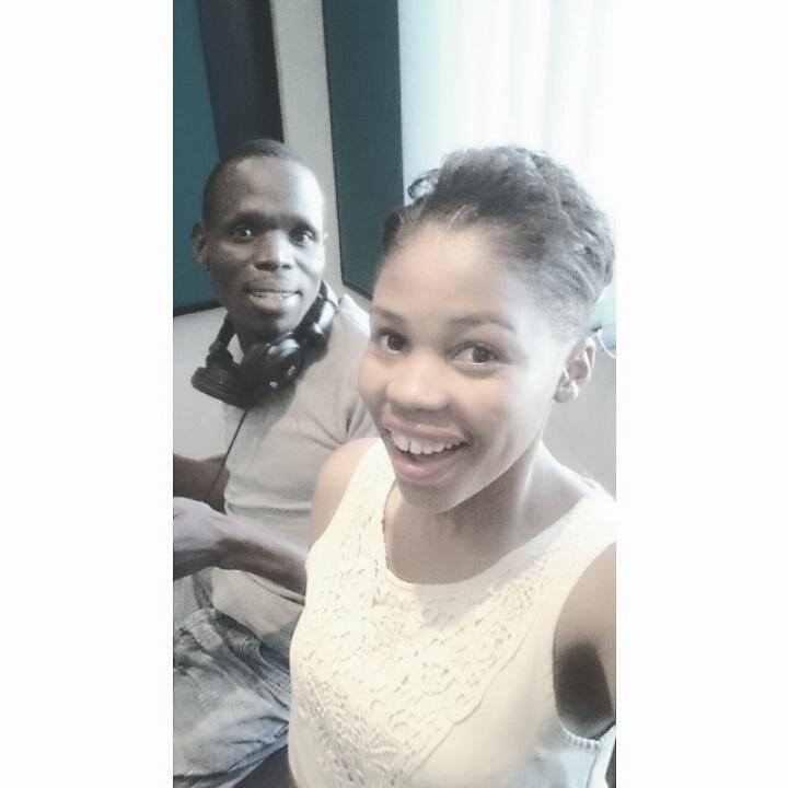 Jabusithole99's tweet photo. We just finished the show and she provided some meal. Thanks to @Mandilele_ you are star.#IRockSaturdayz https://t.co/3nUNkrlibt