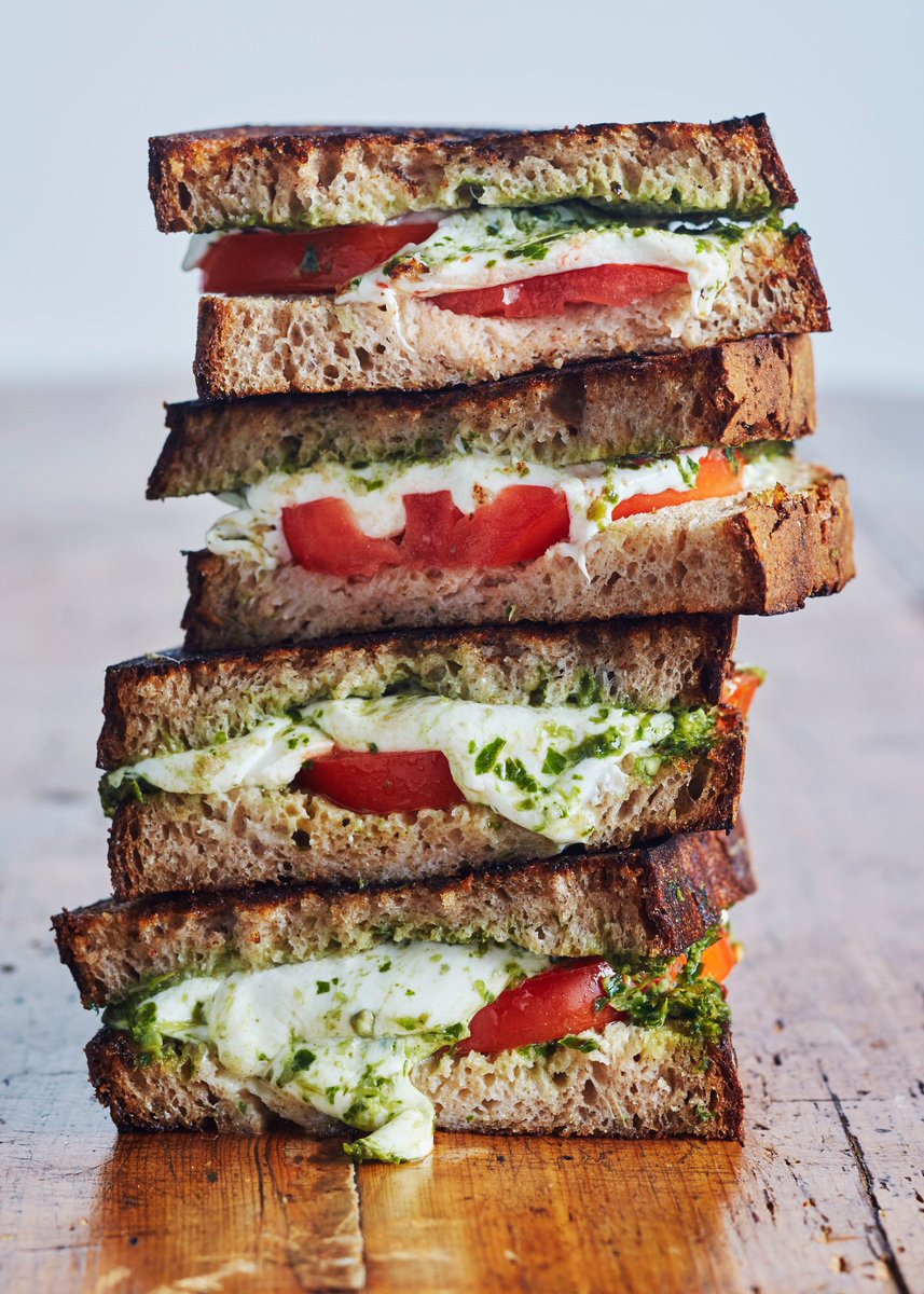 rkeyserling's tweet photo. 5 Ways to Eat More Caprese Salad This Summer — Tomato… https://t.co/VGPa88gYXP #TipsTechniques #Summer #Tomatoes https://t.co/ZZ2bBh4MvF