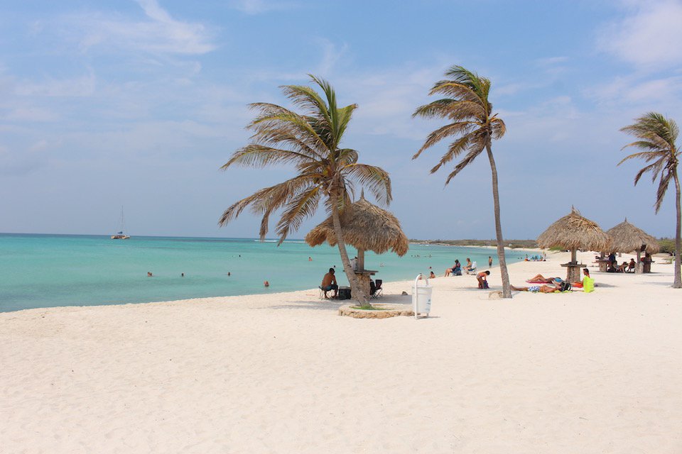 Aruba bans plastic bags buff.ly/2aVPhGt