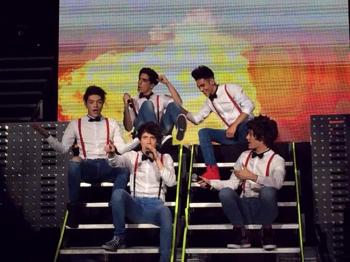 Cd9Imagenes's tweet image. A votar en 3 2 1... RT🔁
*karly*🐐
#CD9 #CD9Video #JosCanelaTrendy #IFeelAlive #KCAMexico