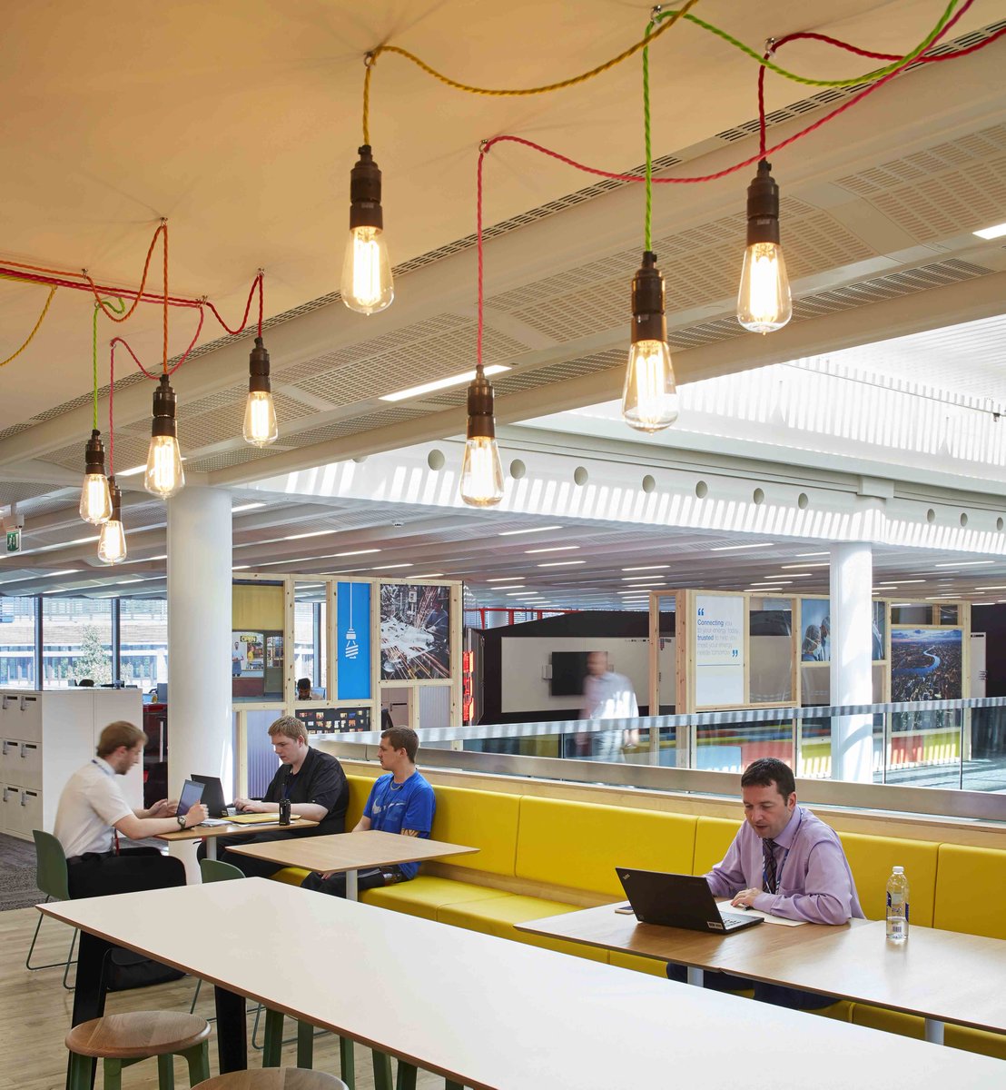 StratPlusAECOM's tweet photo. #ICYMI - photos from the new 2nd floor at @nationalgriduk   Homer Road! #SmartWorkSpace https://t.co/ruCgdD6cfB https://t.co/Vp3i9Z3Osu
