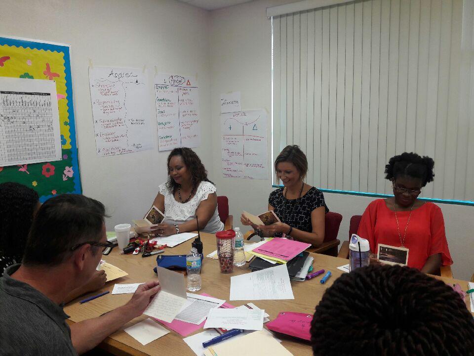 HCPSArea5's tweet image. @BingBulldogs @Strengthfinders build team collaboration w/Coach Haynes @Jeff_Eakins @MFitzgerald44 @BingPrincipal