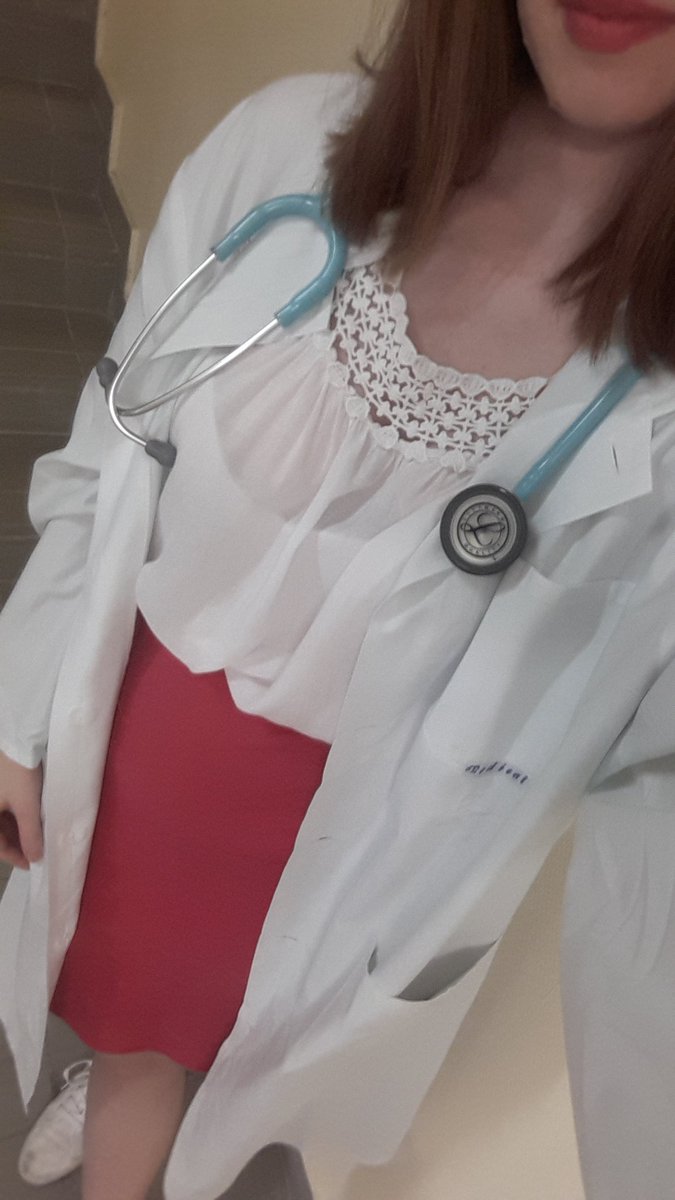 _Young_M's tweet photo. #medstudent outfit! 😊 #stethoscope #litmann #internalmed #hospital #work #passion #futuredoctor https://t.co/G5Se85cll9