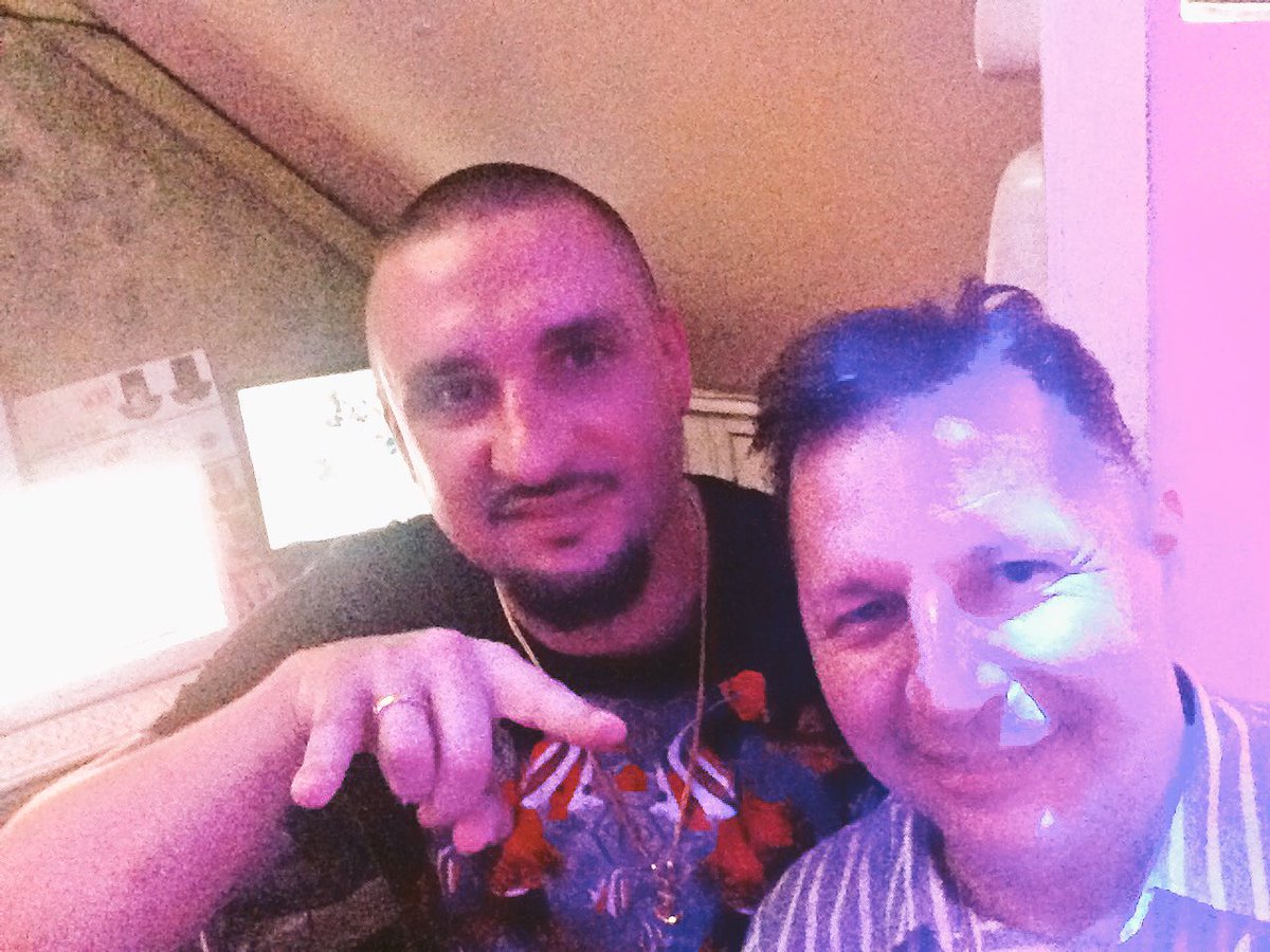 Avec @MartinezzAlive dans le DJ booth du <a href="/sethgueko/">louis de fitness</a> Bar, Patong City Bronx, Phuket, Thaïlande.

#BestRapBeatsInTown☠