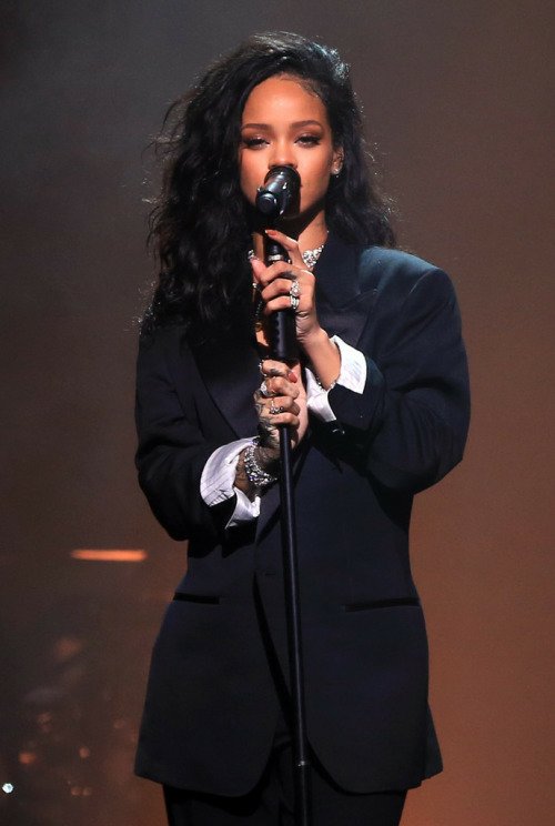 MY LOVE 😍😍💓 <a href="/rihanna/">Rihanna</a>