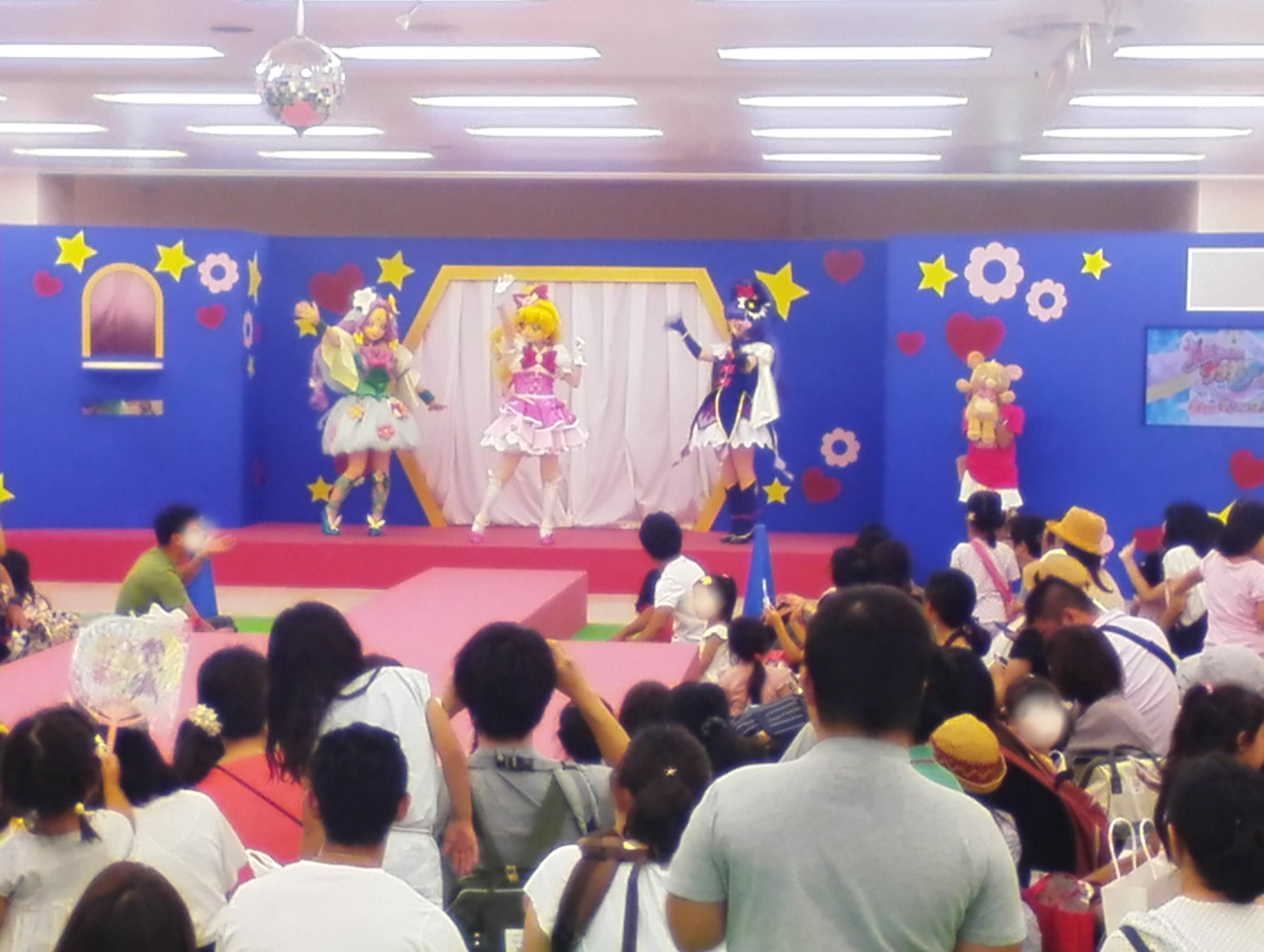 田川まゆみ Ar Twitter プリキュアショーも見たよ ヒーローのイベントとは違った楽しさでした 正面より大きいお友達コーナー の方が見やすかったかな T Co Q6evxlgir3 Twitter