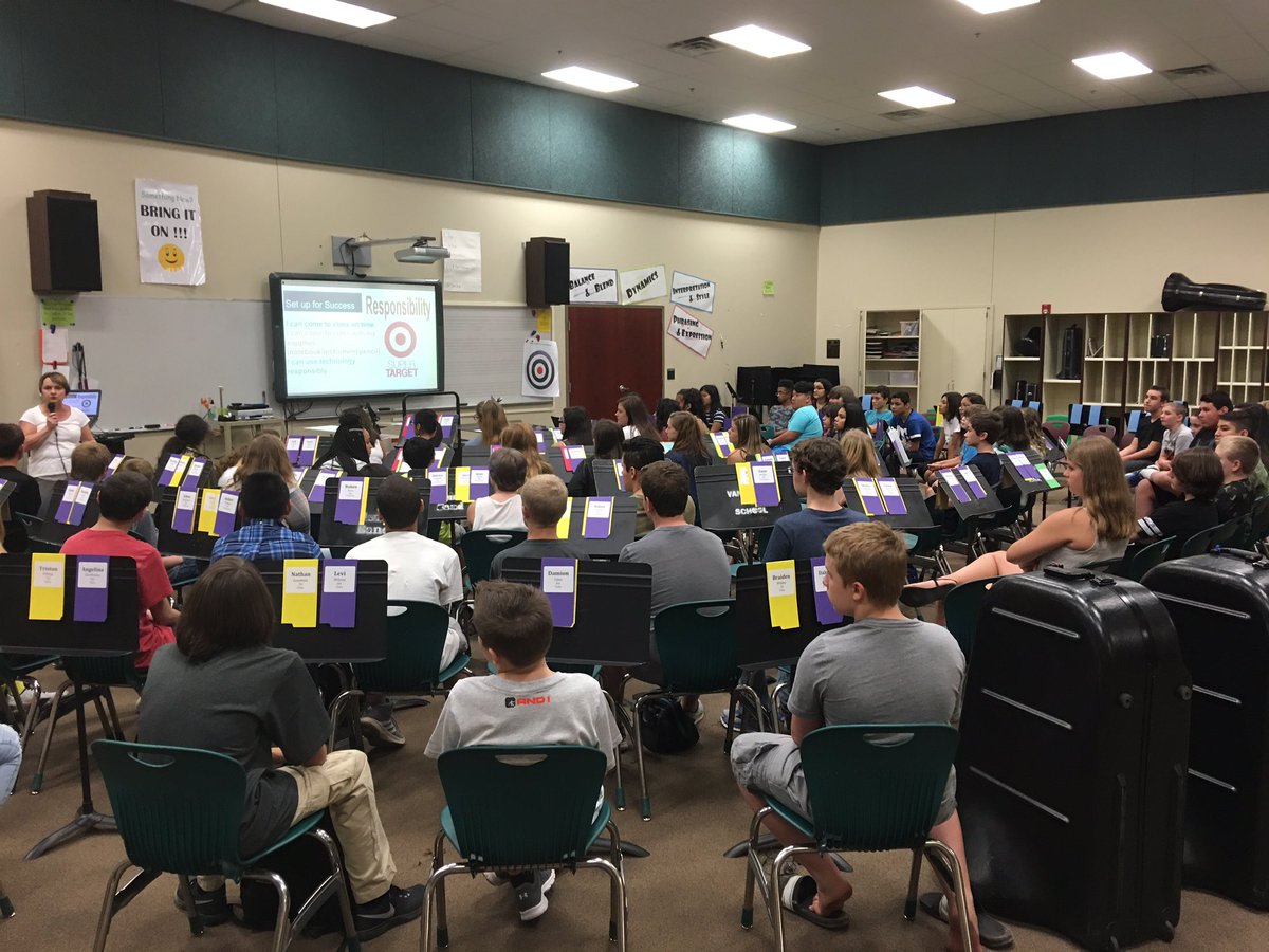 VBFABand's tweet photo. @ButterfieldTMS 8th grade band listening to Mrs. Konzelman during their first practice! #firstdayVB @VBSD https://t.co/1a5kQHI1sU