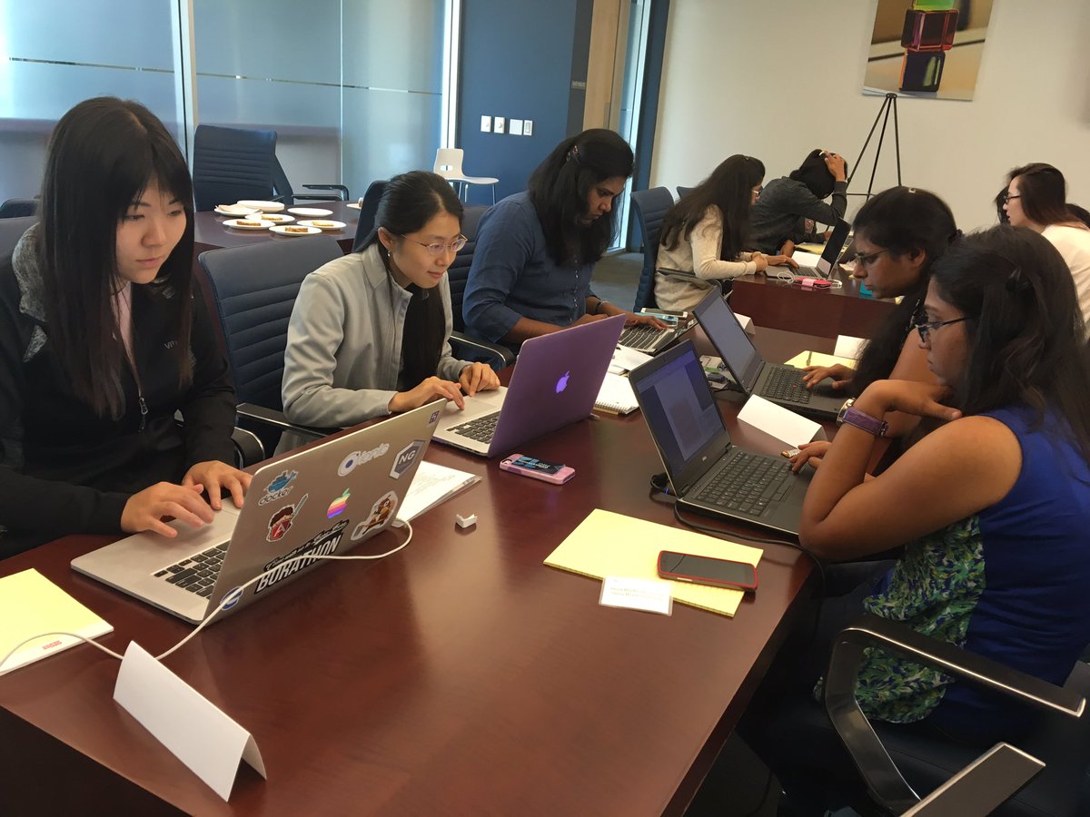 Thrive_WiSE_Org's tweet image. Web graphics curriculum creation is in good hands with Team pixieGo. #codechix #VMwareCodeHouse #vmwareu