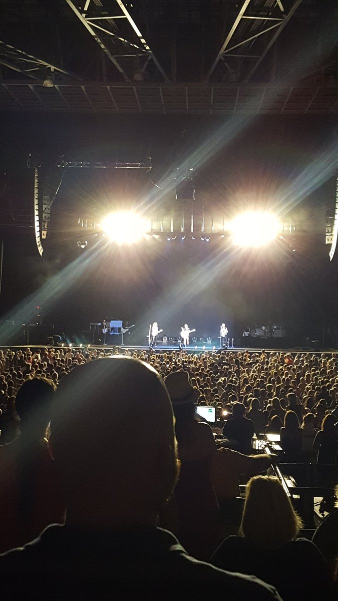 lovesscotties13's tweet photo. We had a great time! @dixiechicks #dcxAtlanta https://t.co/ZdTBnK3kuh