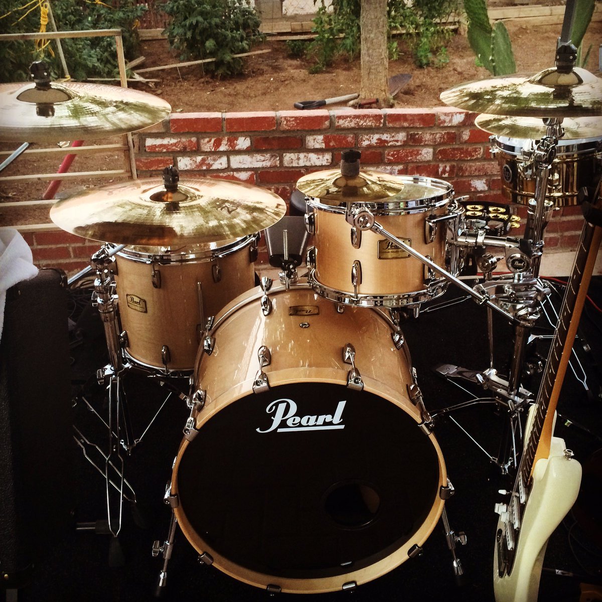 PearlDrumCorp's tweet photo. Dominic Jimenez's Session Studio Classic... 6-ply 7.5mm Session Formula Birch/Kapur Shells. 
@domjmeezy https://t.co/NHIl3WOKuG