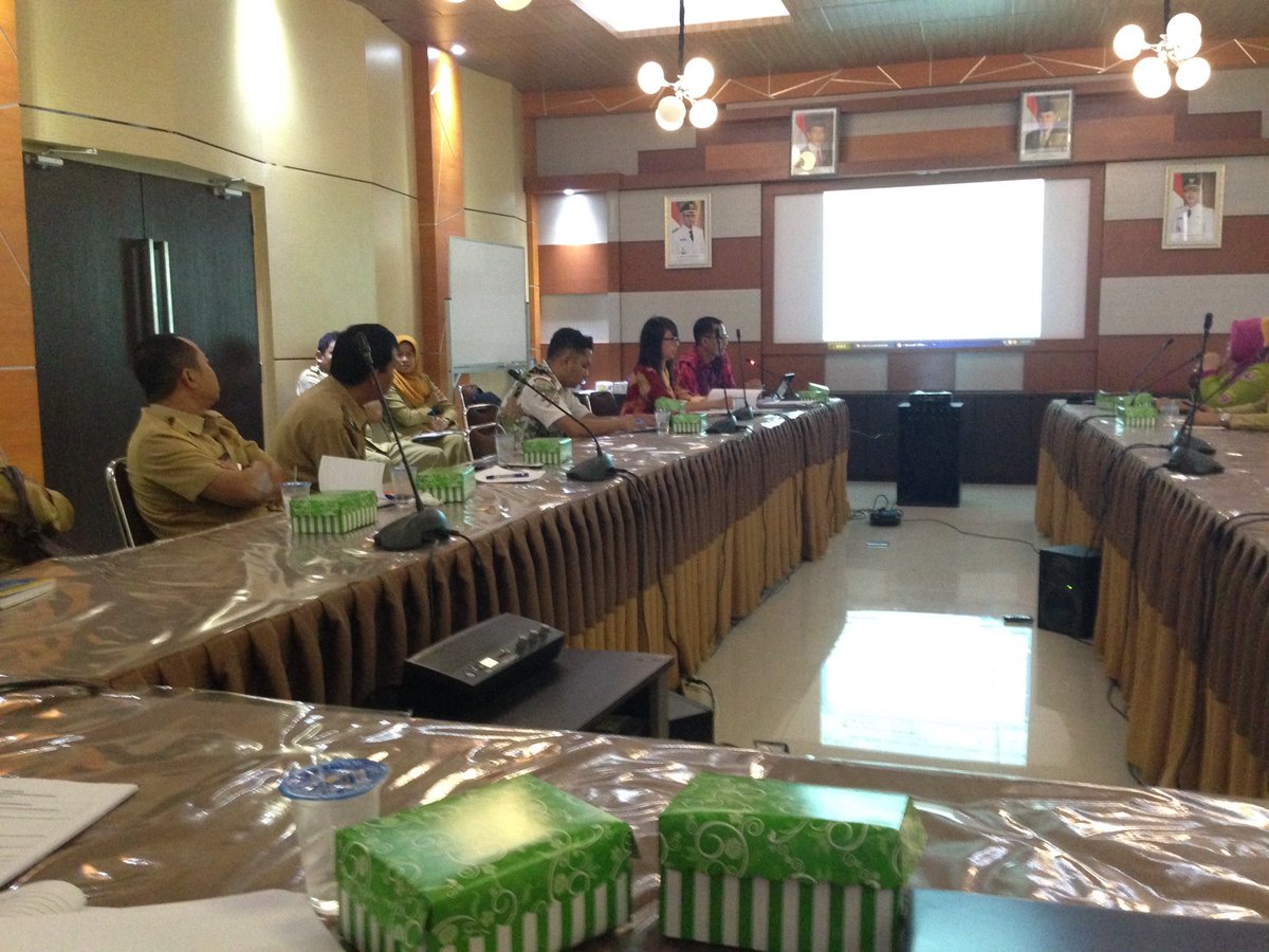 (2) Pembahasan RAD ini dihadiri oleh seluruh perwakilan SKPD se-Kabupaten Banjar dan Tim Penyusun RAD.