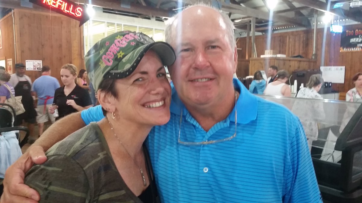 DMAMRotary's tweet photo. Smiling DMAM faces of @KathrynKunert & Tim Wolf at the Fair Friday! #readyforacoldone https://t.co/q5CYKUdOK4