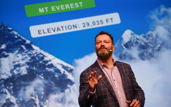 TommyMinta's tweet photo. @Genesys @JC_Climbs Interview: Customer Experience at the Heart of an Adventurer #gforce16 https://t.co/44EMZWZakw https://t.co/ffDnJ7qNnu
