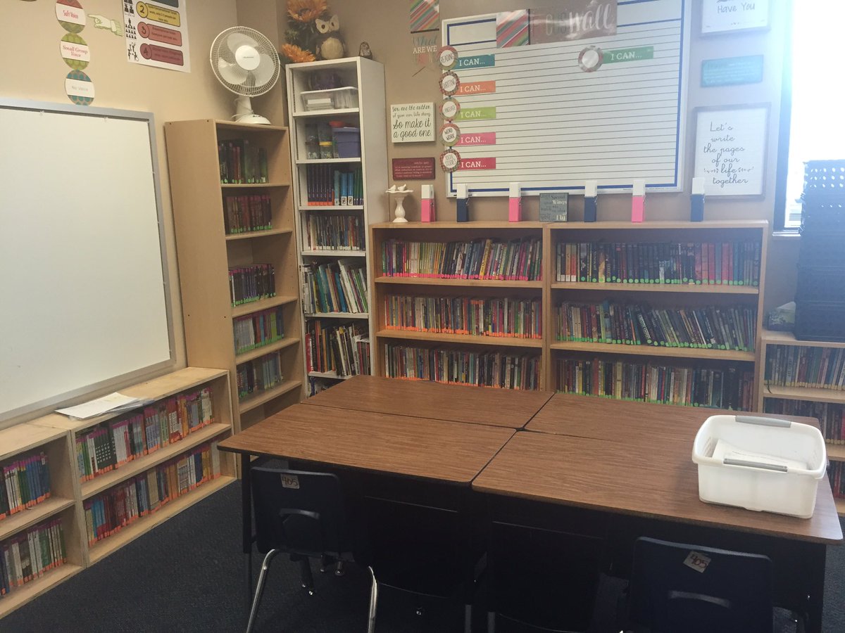 teach2reach1's tweet photo. @conroeela #HouserHawks https://t.co/jfujX94fxM